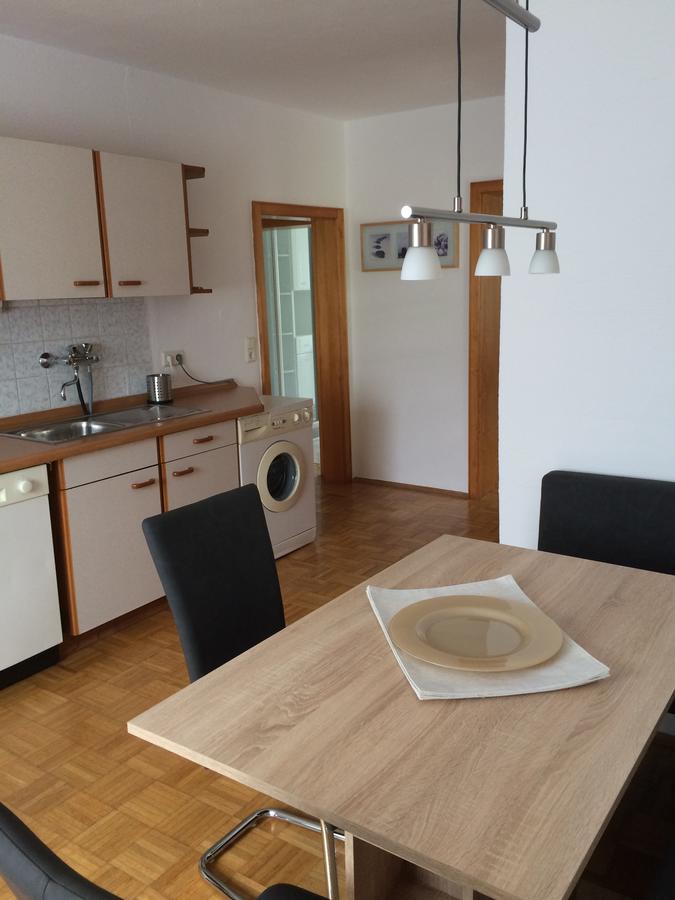 Ferienwohnung Im Grünen Illschwang Exterior foto